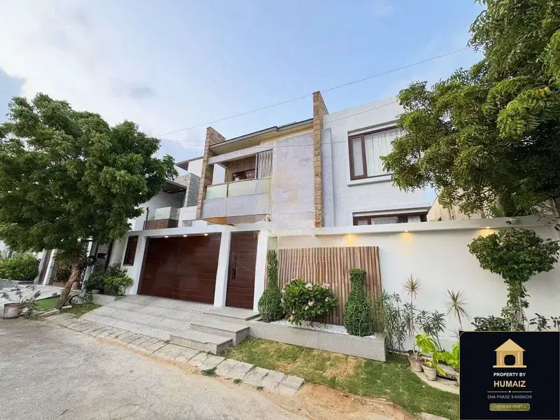 500 Sq. Yd. 5-Bedroom Luxury Villa (West Open, 5 Bath, Residence 20) in DHA Phase 8 For Sale in DHA Phase 8 Karachi — Photograph 2