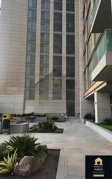 3-Bedroom Luxury Apartment (Sea Facing, 5 Bath, Suite 11) at The Views For Rent in DHA Phase 8 Karachi — Photograph 4