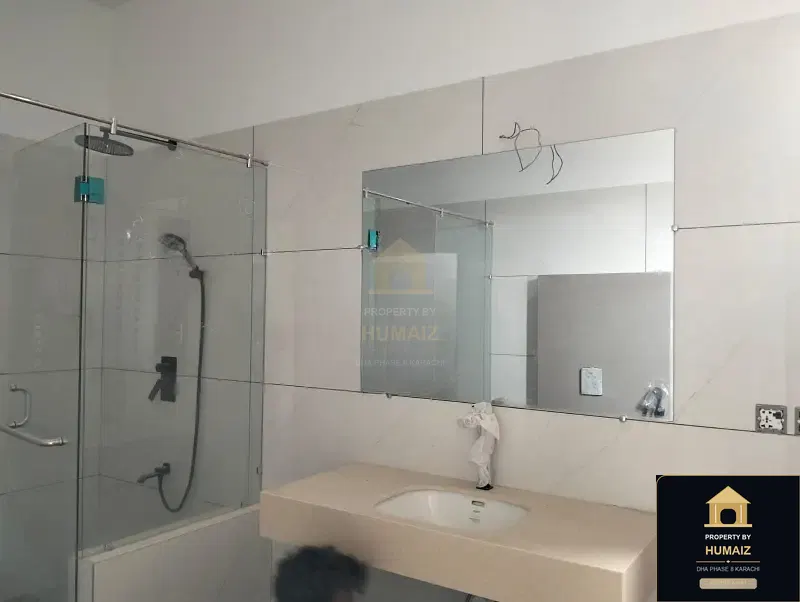 500 Sq. Yd. 5-Bedroom Luxury Villa (Brand New, 6 Bath, Residence 3) in Zone E For Sale in DHA Phase 8 Karachi — Photograph 7