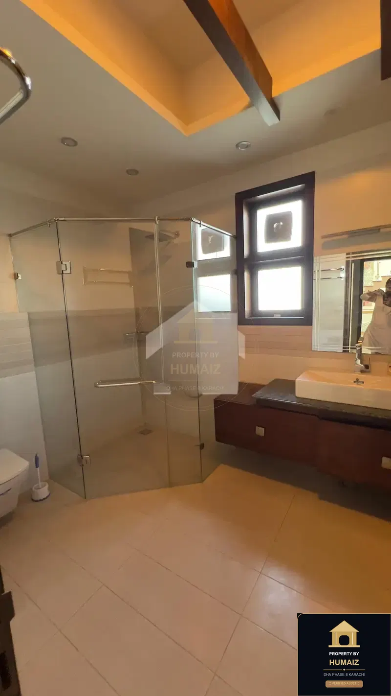 1,000 Sq. Yd. 4-Bedroom Luxury Villa in DHA Phase 8 For Rent in DHA Phase 8 Karachi — Photograph 16