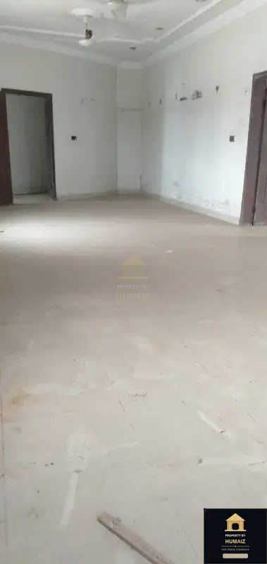 1,000 Sq. Yd. 6-Bedroom Luxury Villa (Private Pool, 6 Bath, Residence 37) in DHA Phase 8 For Sale in DHA Phase 8 Karachi — Photograph 11