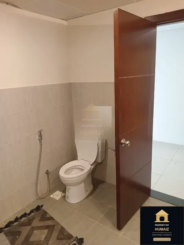 2-Bed Luxury Penthouse (Sea Facing, 4 Bath, Suite 2) at Reef Towers For Rent in DHA Phase 8 Karachi — Photograph 14