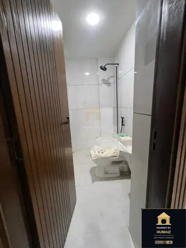 3-Bedroom Luxury Apartment (Brand New, 3 Bath, Suite 25) on Al-Murtaza Commercial For Sale in DHA Phase 8 Karachi — Photograph 8