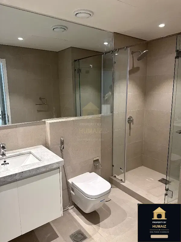 2-Bedroom Luxury Apartment (Sea Facing, 3 Bath, Suite 9) at The Views For Rent in DHA Phase 8 Karachi — Photograph 5