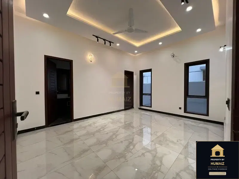 500 Sq. Yd. 6-Bedroom Luxury Villa in Khayaban-e-Ittehad For Sale in DHA Phase 8 Karachi — Photograph 7