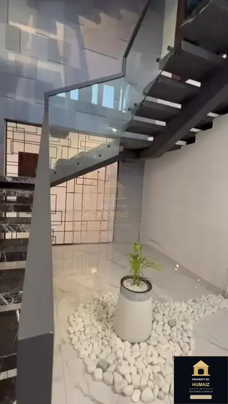 500 Sq. Yd. 6-Bedroom Luxury Villa (West Open, 6 Bath, Residence 39) in DHA Phase 8 For Sale in DHA Phase 8 Karachi — Photograph 14