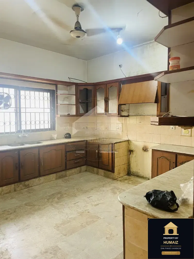 3-Bedroom Upper/Lower Portion (3 Bath, Unit 33) in DHA Phase 8 For Rent in DHA Phase 8 Karachi — Photograph 13