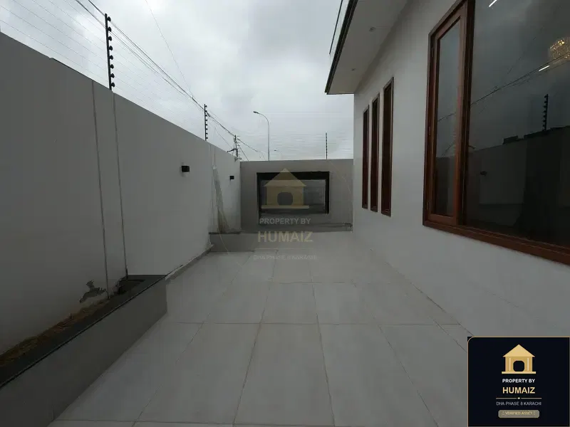 500 Sq. Yd. 6-Bedroom Luxury Villa (Basement, 6 Bath, Residence 54) in DHA Phase 8 For Sale in DHA Phase 8 Karachi — Photograph 3