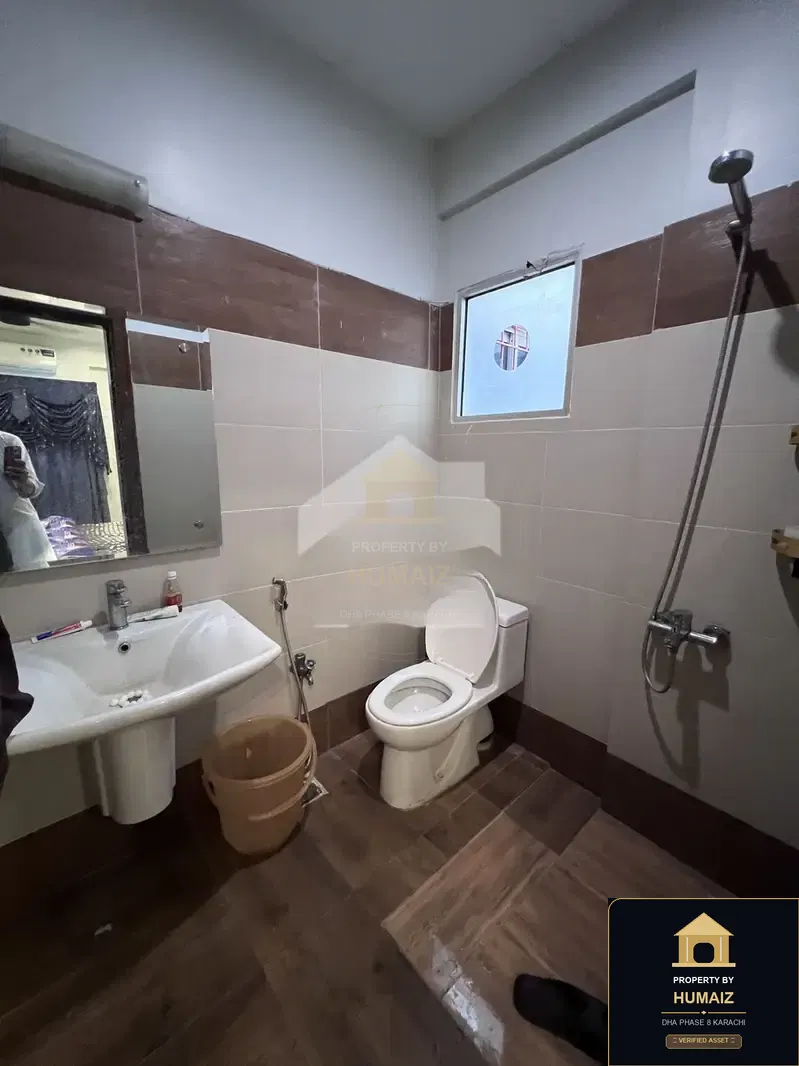 3-Bedroom Luxury Apartment (Brand New, 4 Bath, Suite 16) on Al-Murtaza Commercial For Sale in DHA Phase 8 Karachi — Photograph 4
