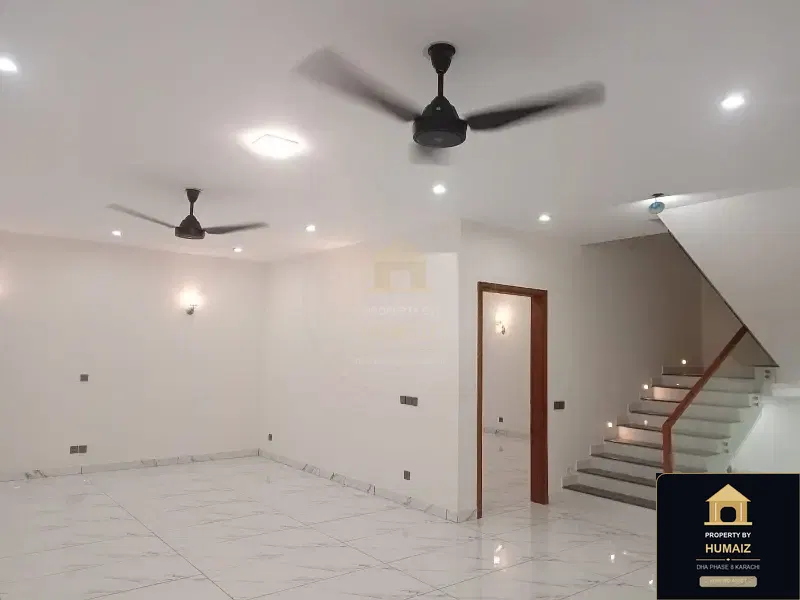 500 Sq. Yd. 5-Bedroom Luxury Villa (Private Pool, 5 Bath, Residence 31) in DHA Phase 8 For Sale in DHA Phase 8 Karachi — Photograph 27