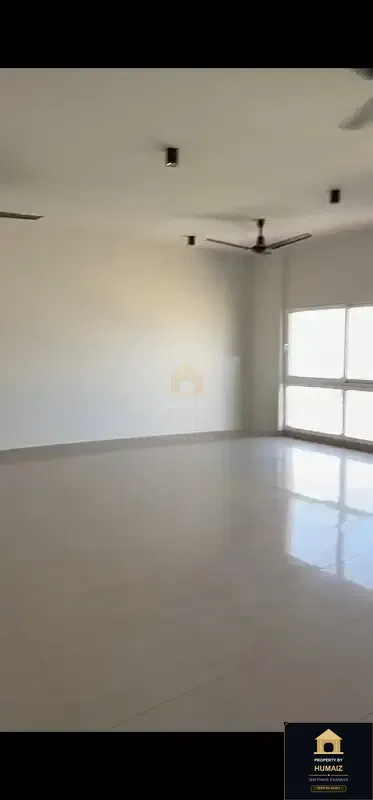 5-Bed Luxury Penthouse (Sea Facing, 6 Bath, Suite 2) at Creek Vistas For Rent in DHA Phase 8 Karachi — Photograph 11