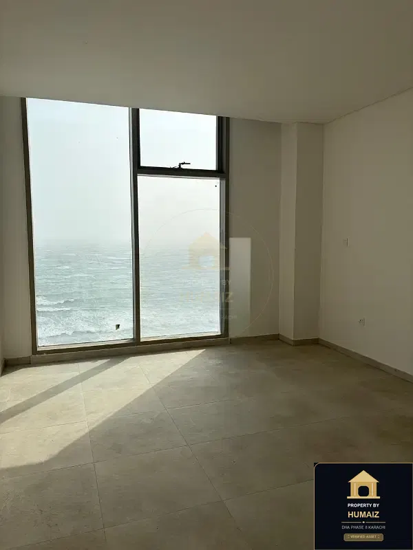2-Bedroom Luxury Apartment (Sea Facing, 2 Bath, Suite 7) at Emaar Oceanfront For Sale in DHA Phase 8 Karachi — Photograph 16