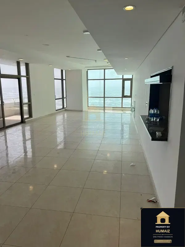 3-Bedroom Luxury Apartment (Sea Facing, 4 Bath, Suite 9) at Pearl Towers For Rent in DHA Phase 8 Karachi — Photograph 9