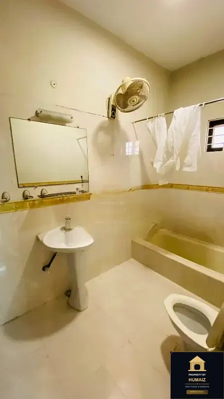 3-Bedroom Upper/Lower Portion (4 Bath, Unit 97) in DHA Phase 8 For Rent in DHA Phase 8 Karachi — Photograph 17