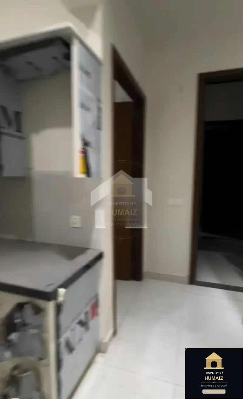 3-Bedroom Luxury Apartment (Brand New, 3 Bath, Suite 17) on Al-Murtaza Commercial For Rent in DHA Phase 8 Karachi — Photograph 4