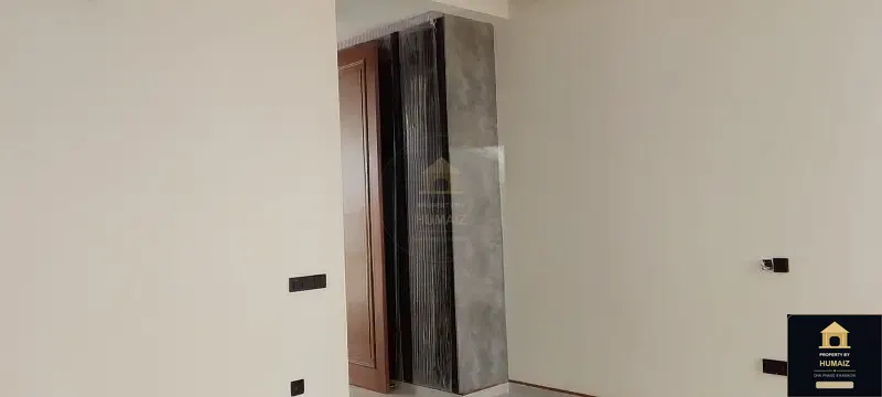 500 Sq. Yd. 5-Bedroom Luxury Villa (6 Bath, Residence 1) in Phase 8 Extension For Sale in DHA Phase 8 Karachi — Photograph 27
