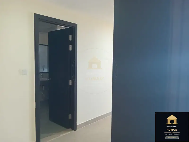 3-Bedroom Luxury Apartment (Sea Facing, 5 Bath, Suite 12) at Coral Towers For Sale in DHA Phase 8 Karachi — Photograph 9