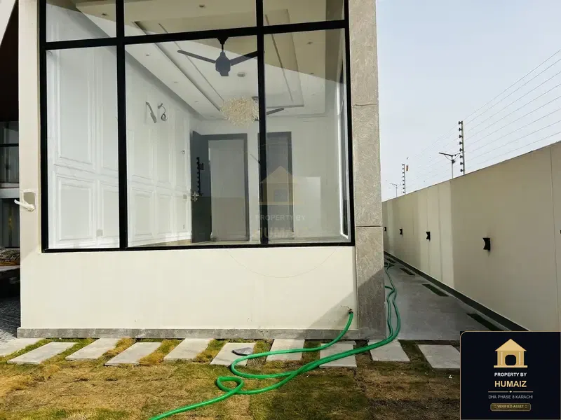 300 Sq. Yd. 6-Bedroom Luxury Villa (Sea Facing, Residence 1) in DHA Phase 8 For Sale in DHA Phase 8 Karachi — Photograph 7