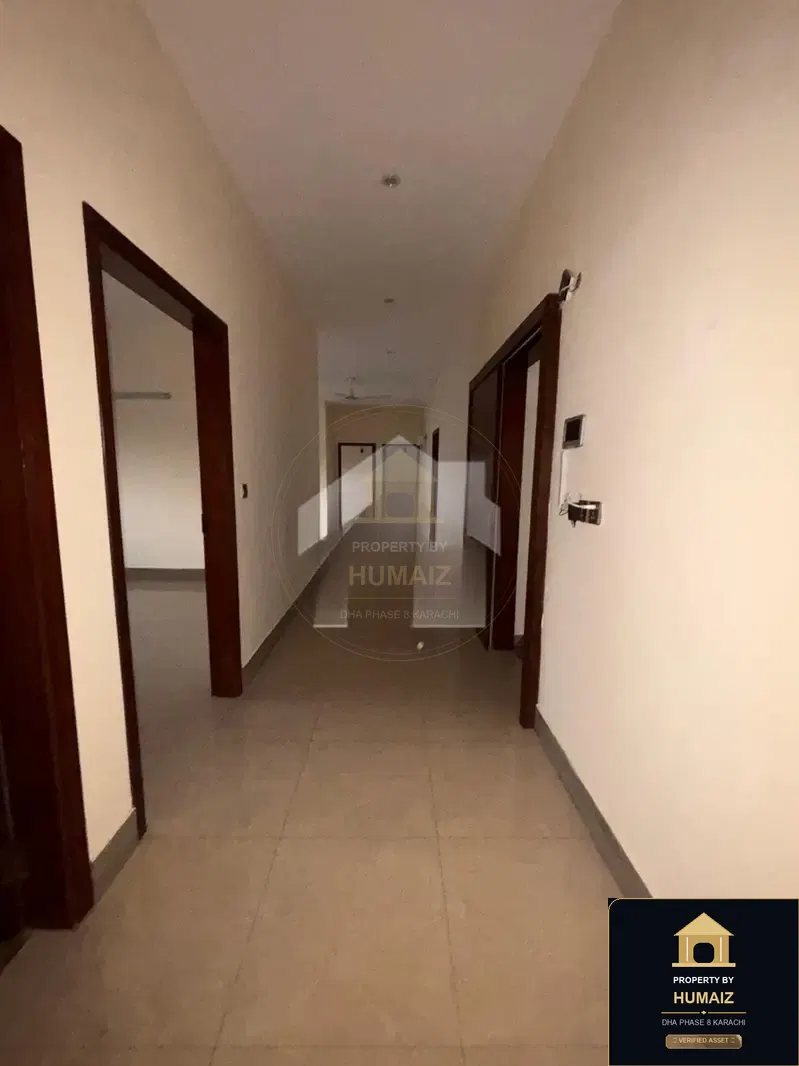 4-Bedroom Upper/Lower Portion (Brand New, 5 Bath, Unit 9) in DHA Phase 8 For Rent in DHA Phase 8 Karachi — Photograph 5
