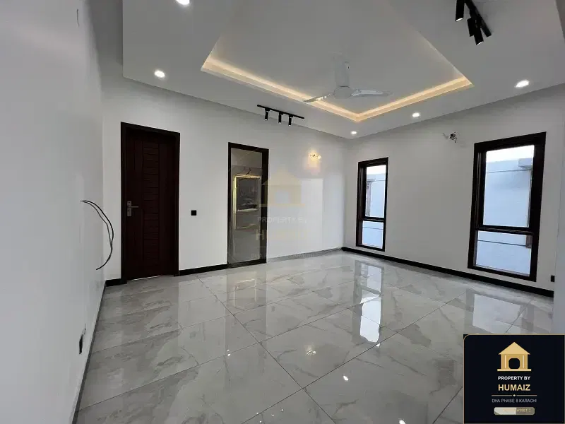 500 Sq. Yd. 6-Bedroom Luxury Villa in Khayaban-e-Ittehad For Sale in DHA Phase 8 Karachi — Photograph 13