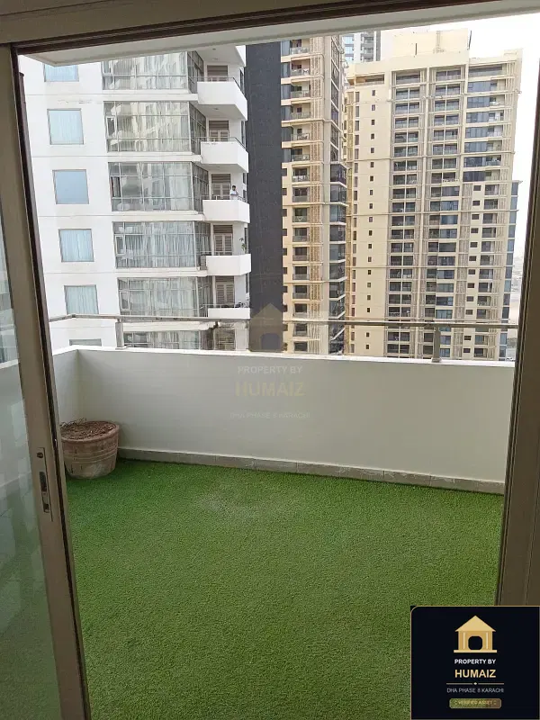 4-Bedroom Luxury Apartment (Sea Facing, 6 Bath, Suite 2) at Reef Towers For Rent in DHA Phase 8 Karachi — Photograph 11