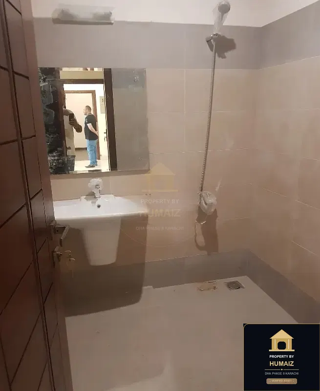 3-Bedroom Luxury Apartment (Basement, 3 Bath, Suite 19) on Al-Murtaza Commercial For Sale in DHA Phase 8 Karachi — Photograph 13