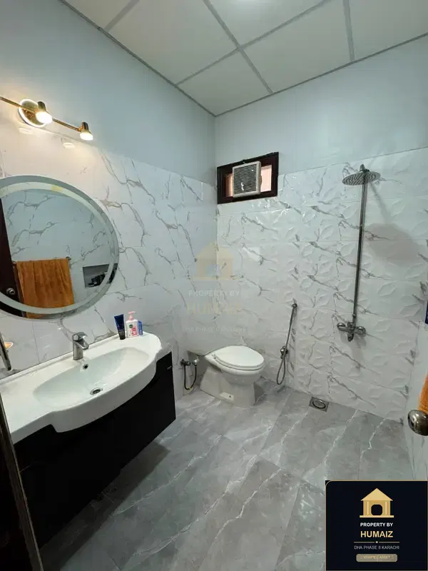 120 Sq. Yd. 6-Bedroom Luxury Villa in Khayaban-e-Iqbal For Sale in DHA Phase 8 Karachi — Photograph 5