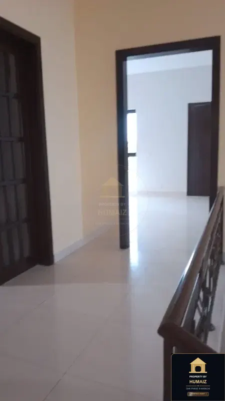 4-Bedroom Upper/Lower Portion (4 Bath, Unit 1) in DHA Phase 8 For Rent in DHA Phase 8 Karachi — Photograph 11