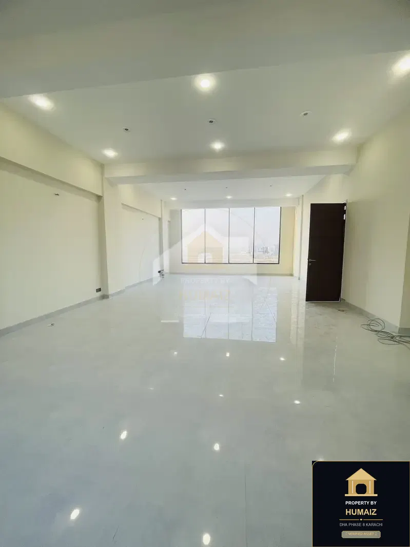 222 Sq. Yd. Corporate Office Space in Khayaban-e-Sahil For Rent in DHA Phase 8 Karachi — Photograph 3