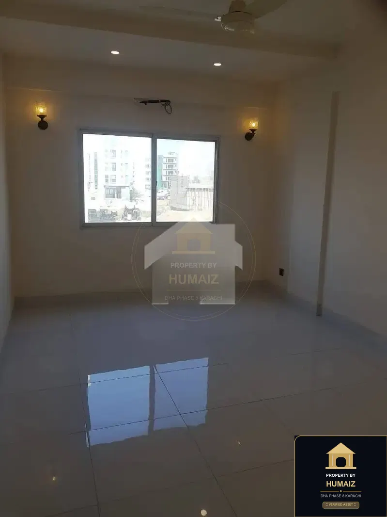 4-Bedroom Luxury Apartment (Corner, 5 Bath, Suite 3) on Al-Murtaza Commercial For Sale in DHA Phase 8 Karachi — Photograph 3