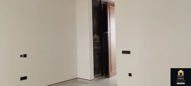 500 Sq. Yd. 5-Bedroom Luxury Villa (6 Bath, Residence 1) in Phase 8 Extension For Sale in DHA Phase 8 Karachi — Photograph 18