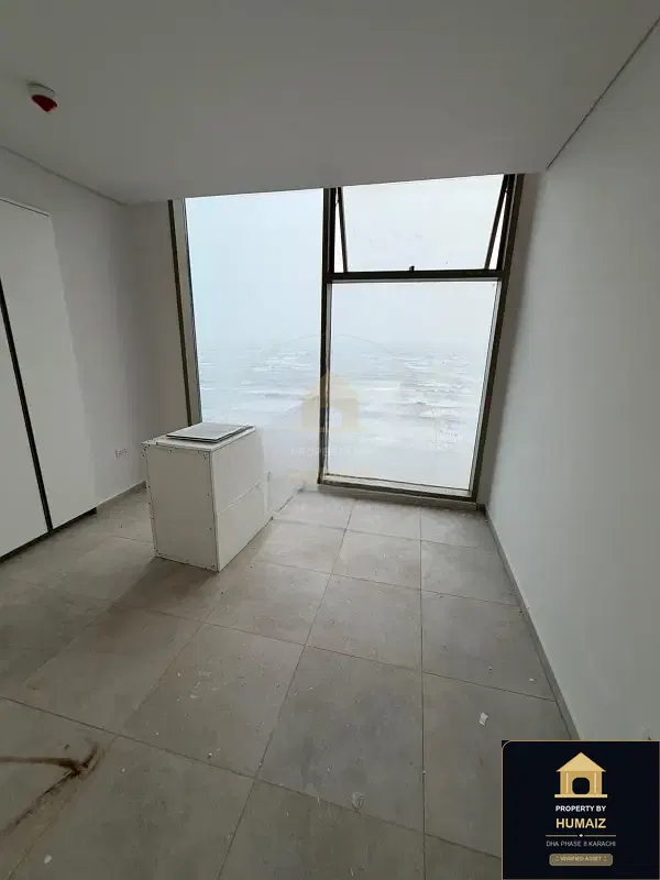 3-Bedroom Luxury Apartment (Corner, 3 Bath, Suite 41) at The Views For Sale in DHA Phase 8 Karachi — Photograph 21