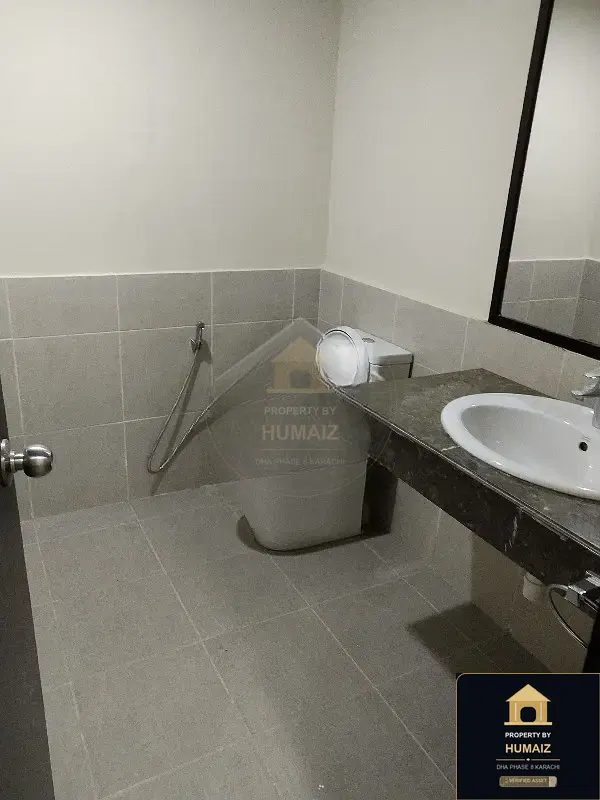 2-Bedroom Luxury Apartment (Sea Facing, 4 Bath, Suite 1) at Coral Towers For Sale in DHA Phase 8 Karachi — Photograph 13