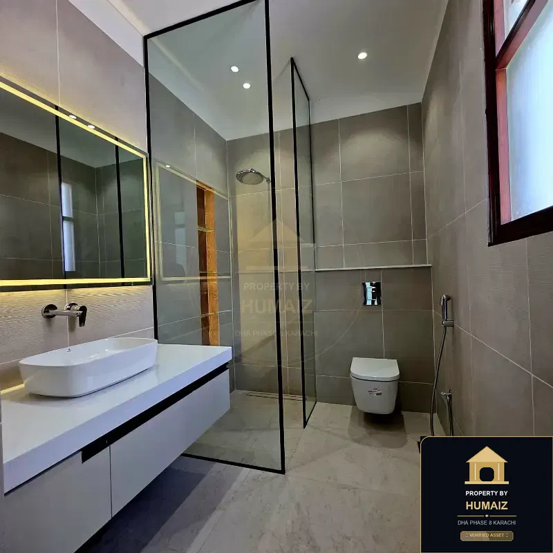 666 Sq. Yd. 4-Bedroom Luxury Villa in Zone A For Sale in DHA Phase 8 Karachi — Photograph 28