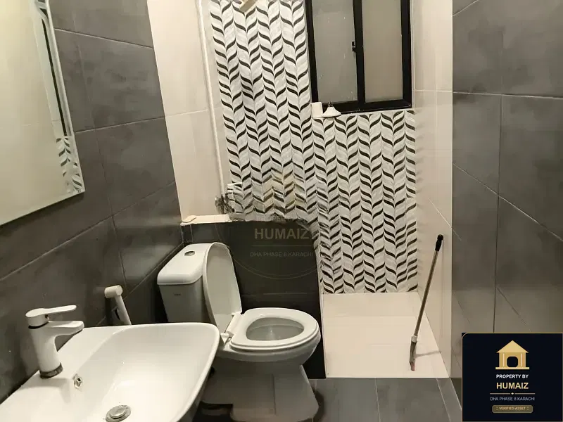 100 Sq. Yd. 3-Bedroom Luxury Villa (Basement, 3 Bath, Residence 1) in DHA Phase 8 For Sale in DHA Phase 8 Karachi — Photograph 15