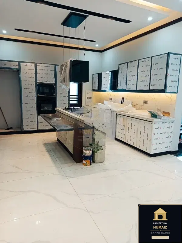 500 Sq. Yd. 6-Bedroom Luxury Villa (Basement, 6 Bath, Residence 118) in DHA Phase 8 For Sale in DHA Phase 8 Karachi — Photograph 6