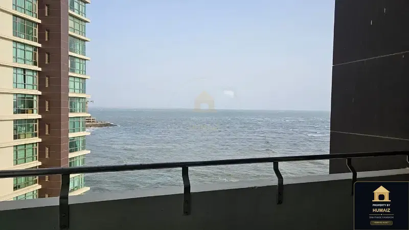 2-Bedroom Luxury Apartment (Sea Facing, 4 Bath, Suite 1) at Pearl Towers For Sale in DHA Phase 8 Karachi — Photograph 15