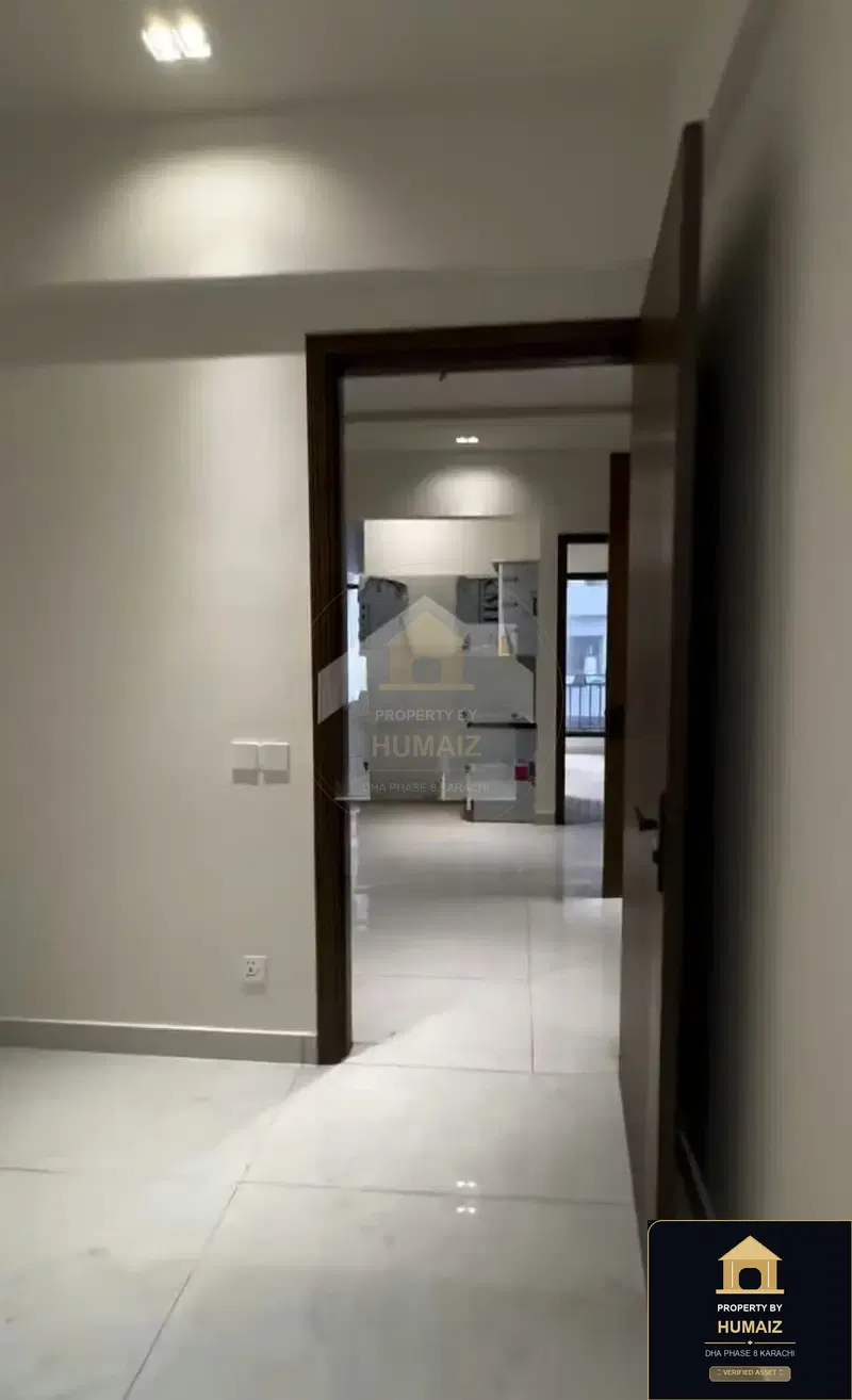 3-Bedroom Luxury Apartment (Brand New, 3 Bath, Suite 17) on Al-Murtaza Commercial For Rent in DHA Phase 8 Karachi — Photograph 3