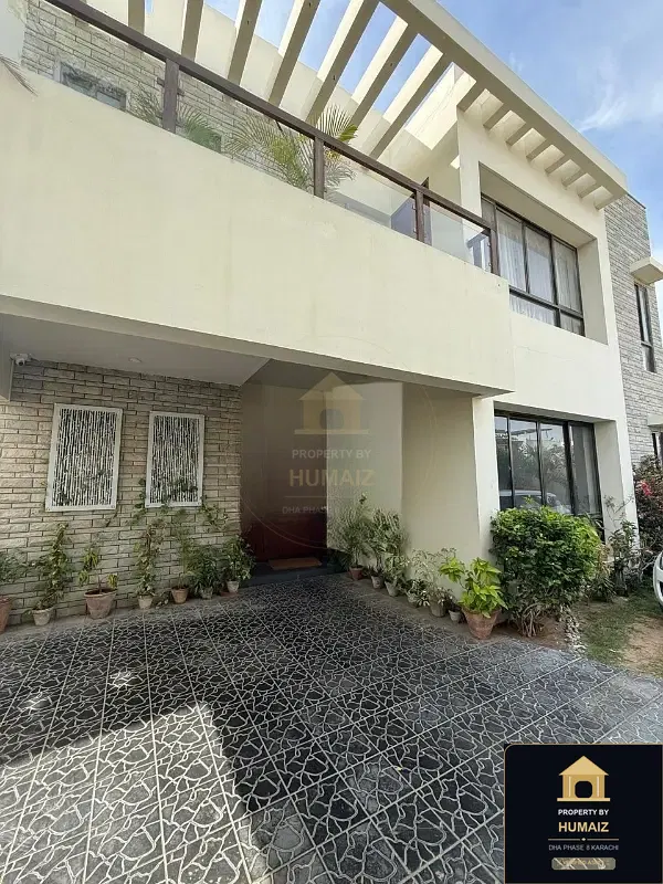 500 Sq. Yd. 5-Bedroom Luxury Villa in Khayaban-e-Bahria For Rent in DHA Phase 8 Karachi — Photograph 3