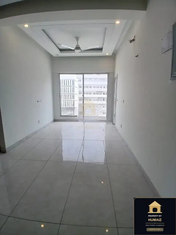 3-Bedroom Luxury Apartment (Brand New, 3 Bath, Suite 1) on Zulfiqar Commercial For Sale in DHA Phase 8 Karachi — Photograph 18