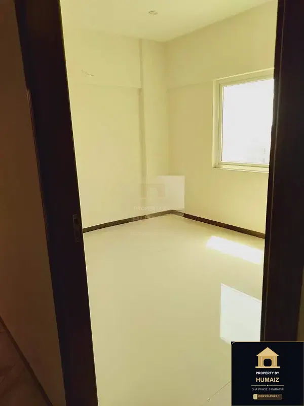 3-Bedroom Luxury Apartment in Khayaban-e-Shaheen For Rent in DHA Phase 8 Karachi — Photograph 12