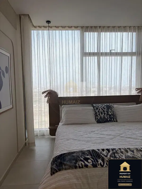 2-Bedroom Luxury Apartment (Sea Facing, 3 Bath, Suite 24) at The Views For Sale in DHA Phase 8 Karachi — Photograph 4