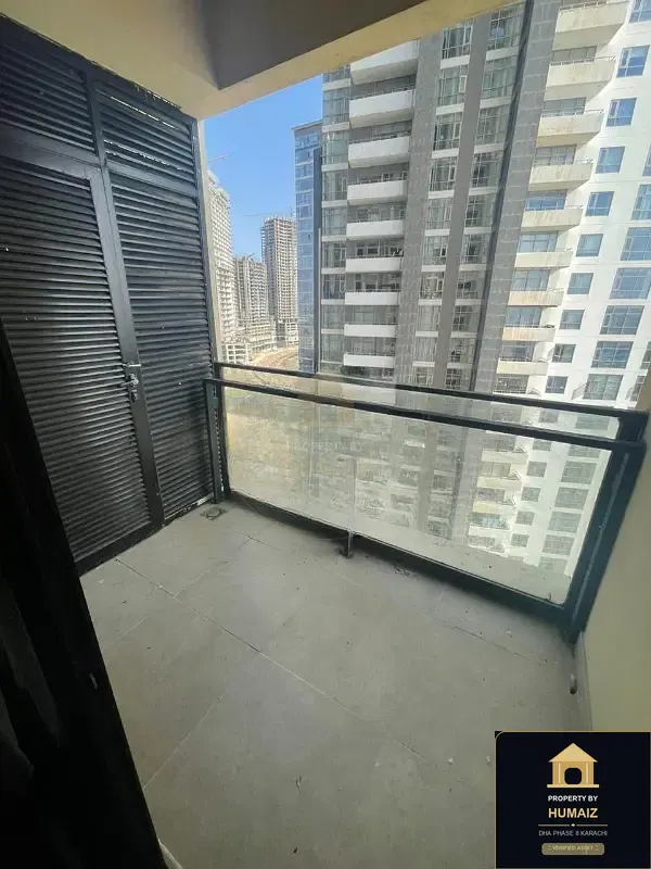 2-Bedroom Luxury Apartment (Sea Facing, 2 Bath, Suite 33) at Coral Towers For Sale in DHA Phase 8 Karachi — Photograph 6