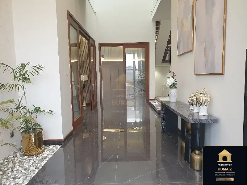 500 Sq. Yd. 6-Bedroom Luxury Villa (Basement, 6 Bath, Residence 1) in Zone A For Sale in DHA Phase 8 Karachi — Photograph 5