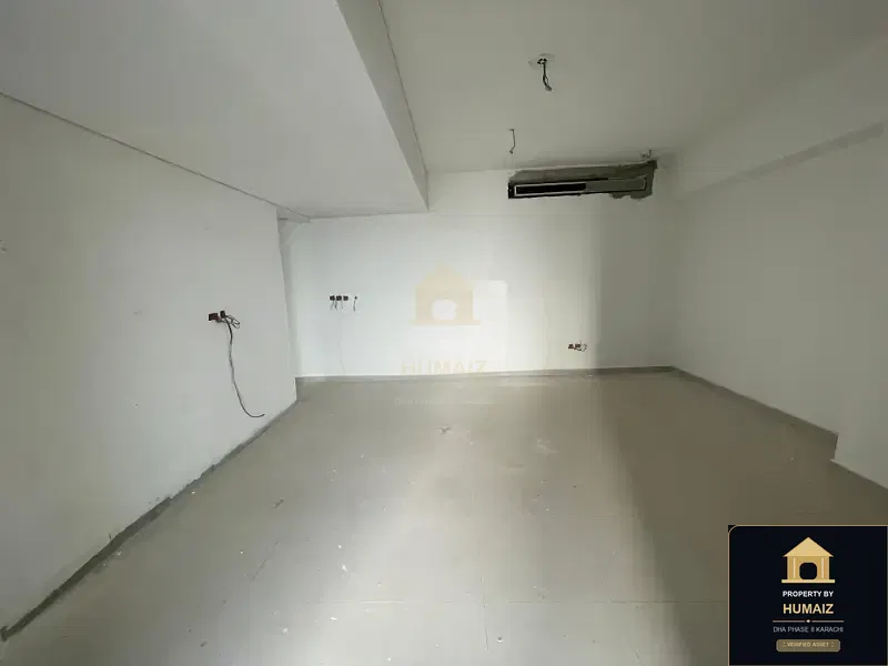 3-Bedroom Luxury Apartment (Boulevard Facing, 5 Bath, Suite 2) at Reef Towers For Sale in DHA Phase 8 Karachi — Photograph 12