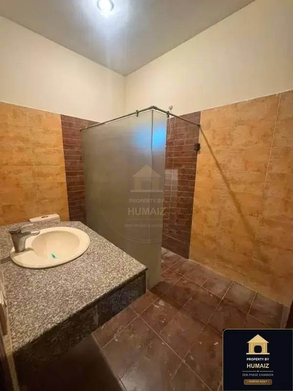 3-Bedroom Upper/Lower Portion (3 Bath, Unit 94) in DHA Phase 8 For Rent in DHA Phase 8 Karachi — Photograph 11