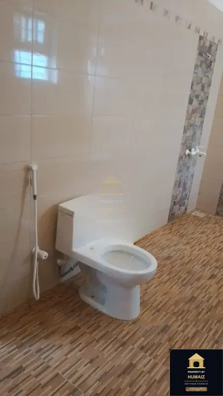 4-Bedroom Upper/Lower Portion (4 Bath, Unit 1) in DHA Phase 8 For Rent in DHA Phase 8 Karachi — Photograph 36