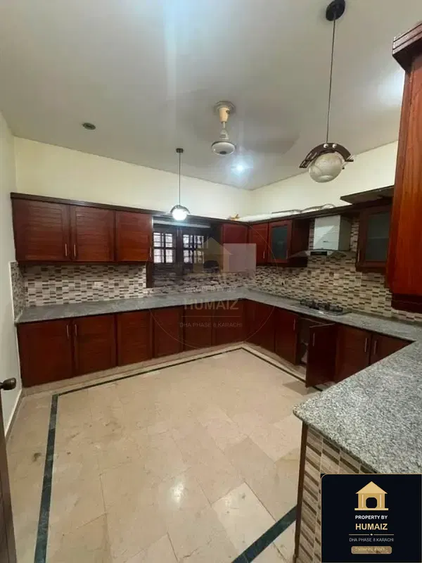 3-Bedroom Upper/Lower Portion (3 Bath, Unit 94) in DHA Phase 8 For Rent in DHA Phase 8 Karachi — Photograph 5