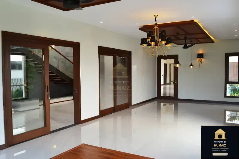 1,000 Sq. Yd. 6-Bedroom Luxury Villa (Basement, 7 Bath, Residence 58) in DHA Phase 8 For Sale in DHA Phase 8 Karachi — Photograph 4