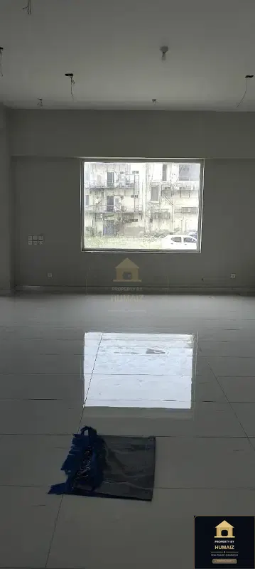 183 Sq. Yd. Commercial Retail Shop (Basement, 1 Bath, Unit 4) on Al-Murtaza Commercial For Rent in DHA Phase 8 Karachi — Photograph 4